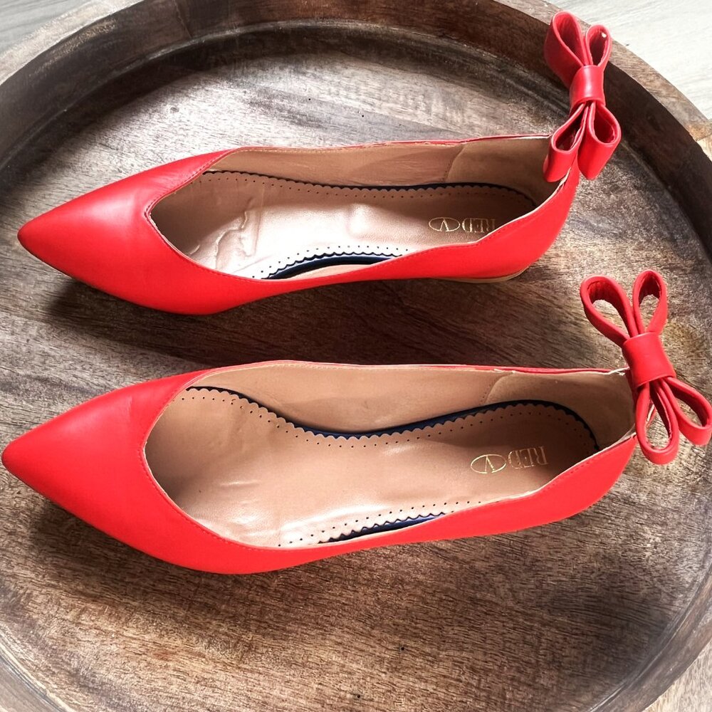 Valentino Pointed Toe Ballet Flats & Valentino Garavani Large Tote Bag - Picture 4 of 14